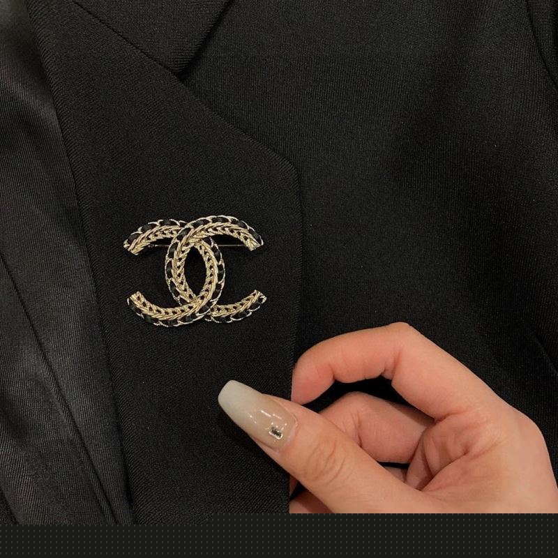 Ch*el brooches
